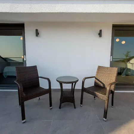Villa Luxury 5 Star With Stunning Views, White Wings 1002 *
